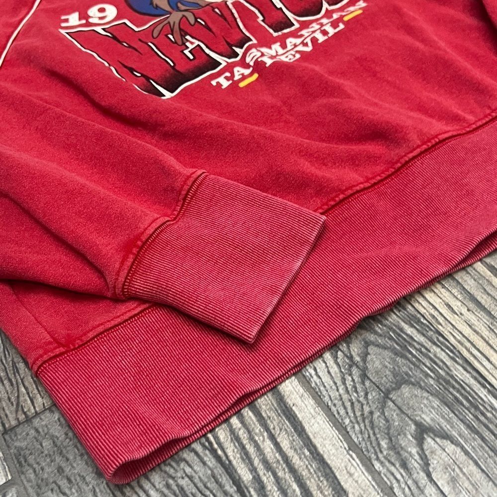 🔥 TASMANIAN DEVIL “TAZ” NEW YORK CREWNECK Red Y2K Sweatshirt Women Sz Med - EUC - Picture 4 of 9